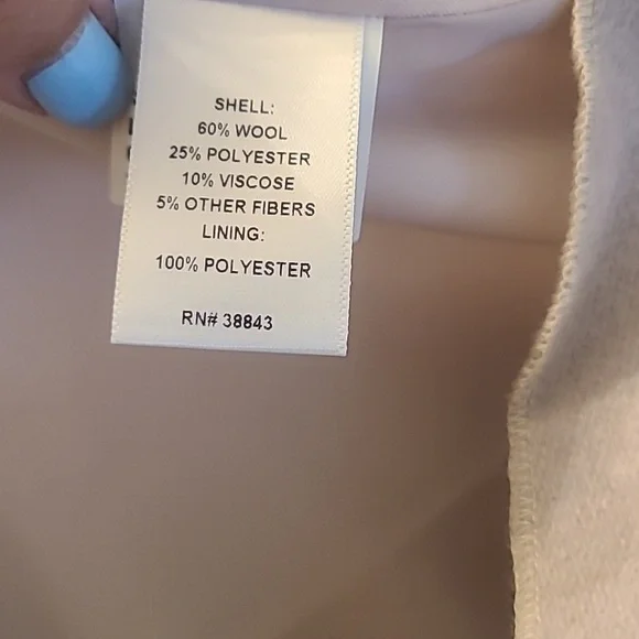 Elegant Cream Ruffle Jacket - Picture 3 of 5